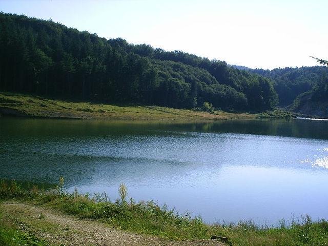 jezero na goču